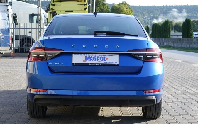 Skoda Superb cena 125000 przebieg: 93000, rok produkcji 2022 z Nowy Staw małe 781